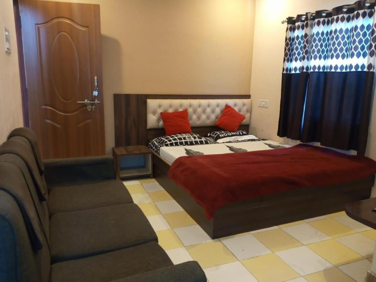 Lavish Living Varanasi Exterior foto